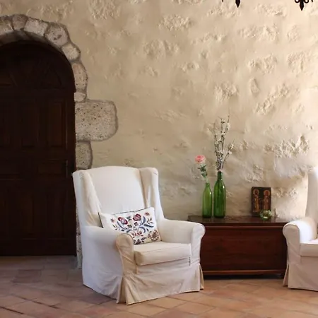 Lovely In A Boutique Near Popular Attractions Of
